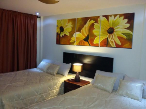 Отель Hotel Las Mercedes Airport-Quito  Кито